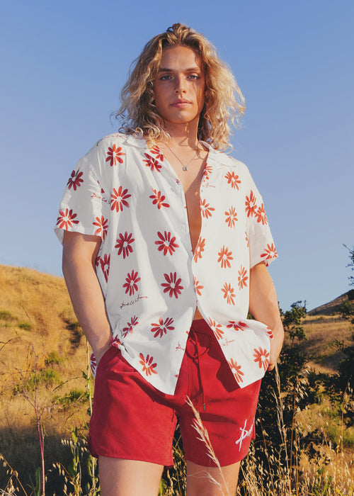SAFARI FLOWERS BUTTON UP